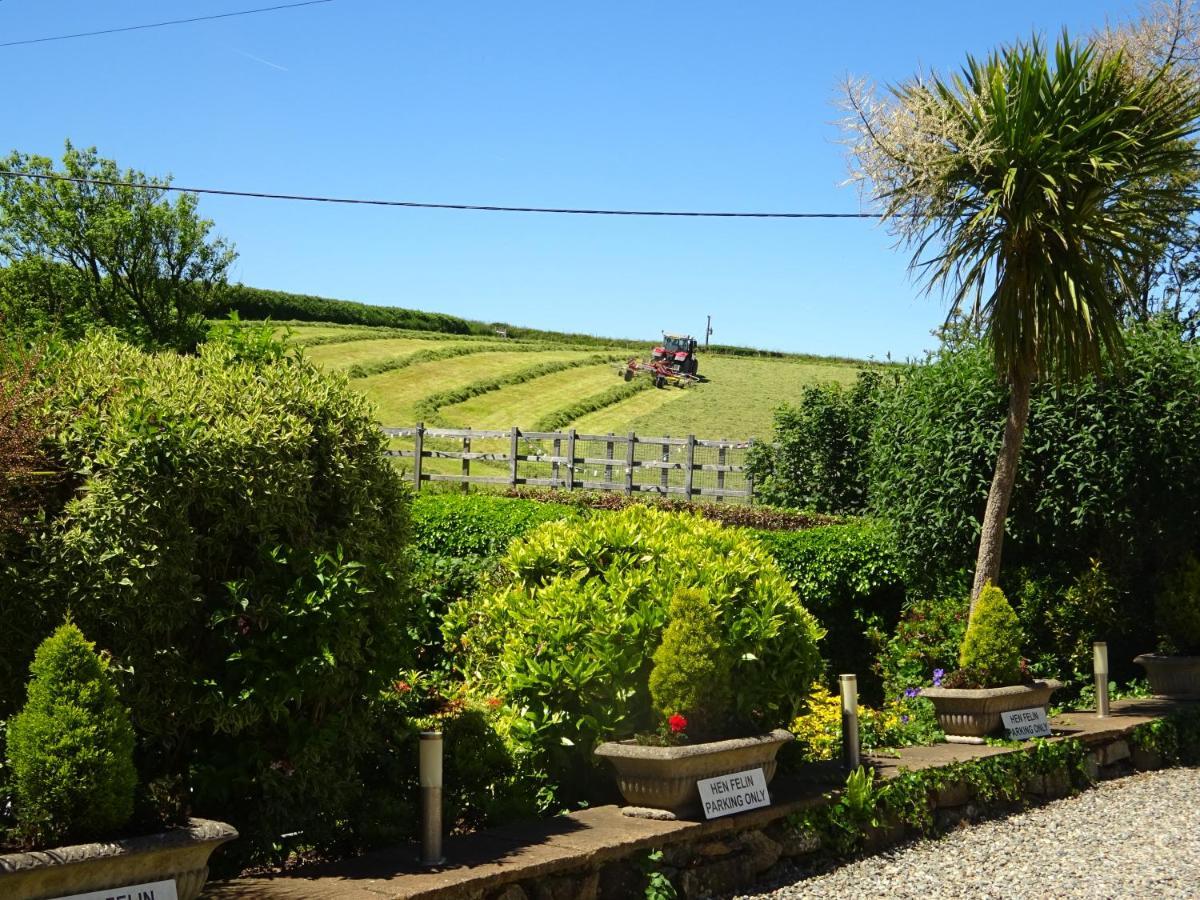 Yr Hen Felin - The Old Mill 4*
