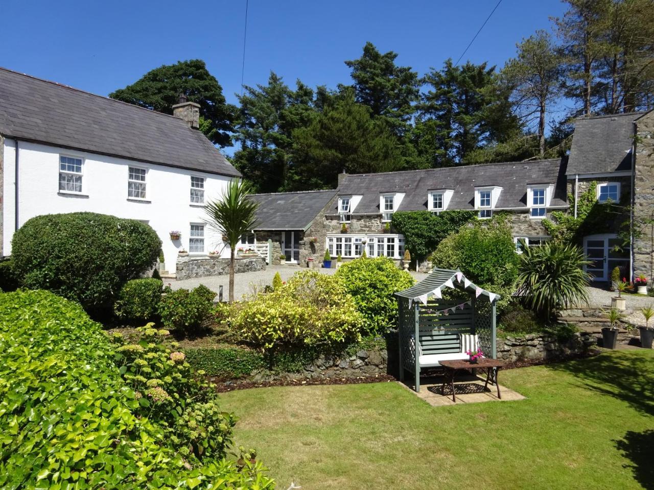 Yr Hen Felin - The Old Mill